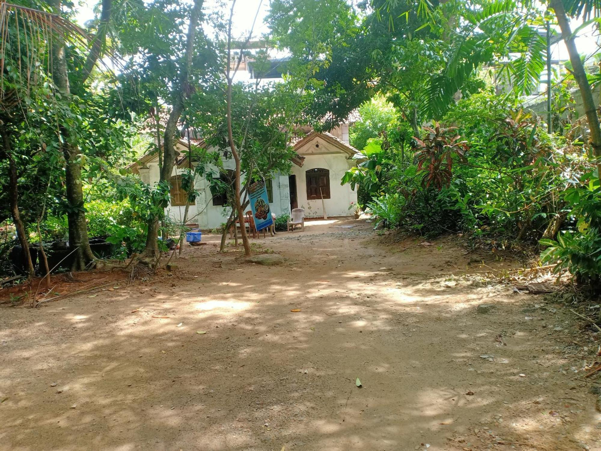 Hotel White House Unawatuna Esterno foto